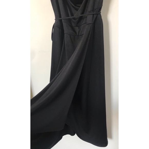 A Pea in the Pod Black Faux Wrap Dress - Picture 3 of 6